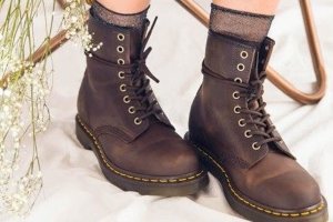 Dr. Martens Crazy Horse