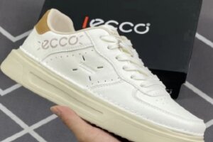 Ecco Sko
