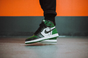 Nike Air Jordan 1 Green Black