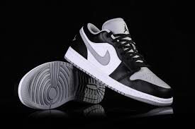 Nike Air Jordan 1