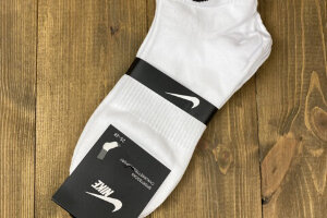 Носки Nike короткие белые 25-28