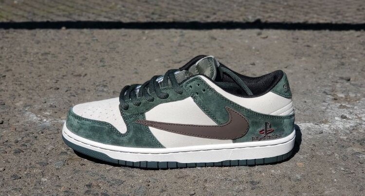 Nike Dunk Low