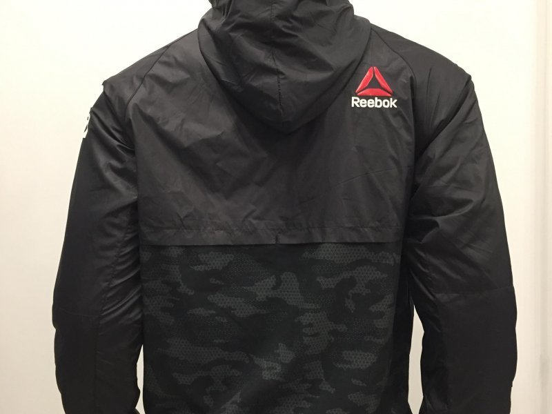 Купить Куртку Reebok Мужскую
