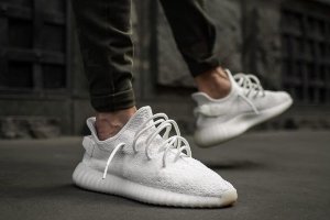 Кроссовки Adidas Yeezy Boost 350 V2 Cream White