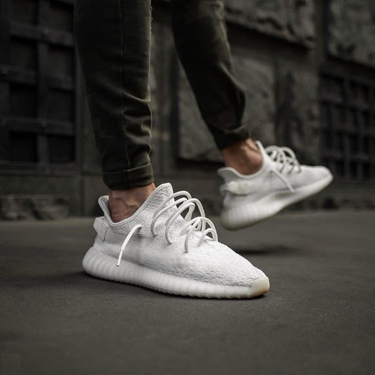 Кроссовки Adidas Yeezy Boost 350 V2 Cream White